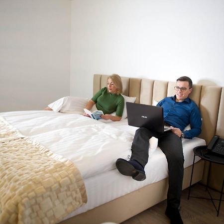 Friends Residence Apartments تيميشورا المظهر الخارجي الصورة